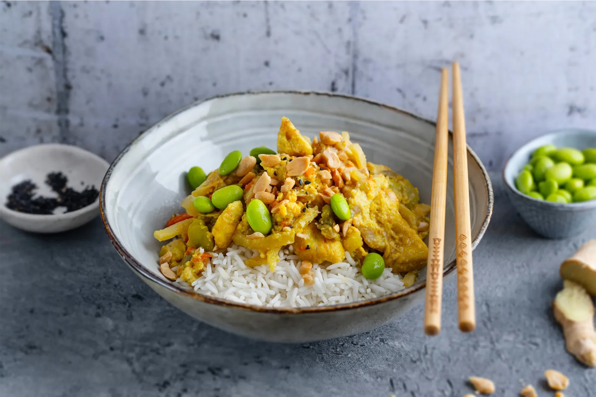 Hähnchen-Ananas-Wok mit Jasminreis